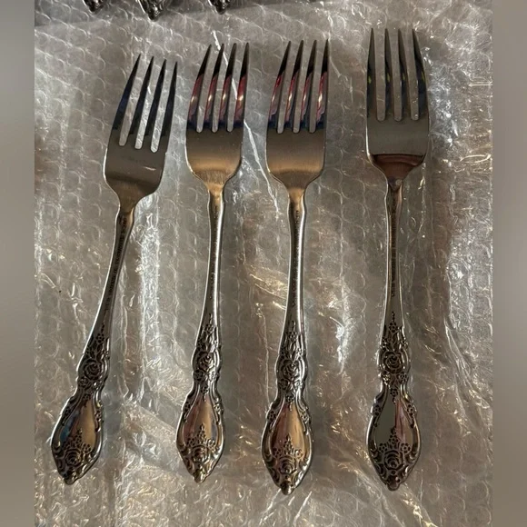 Oneida Wordsworth Rose Stainless Flatware USA Silverware Forks, Knives 26 Pcs - Picture 15 of 16
